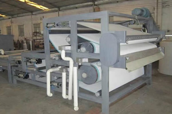 High pressure filter press